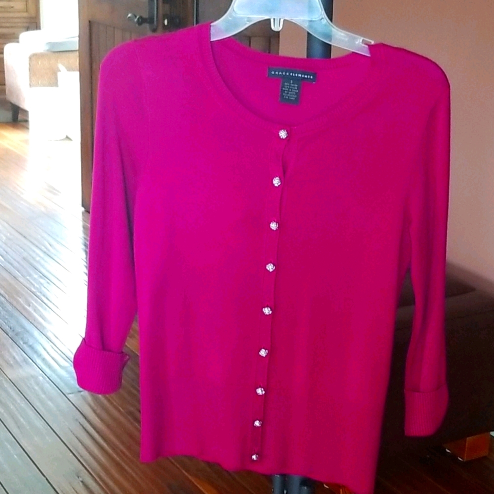 Grace element top.
